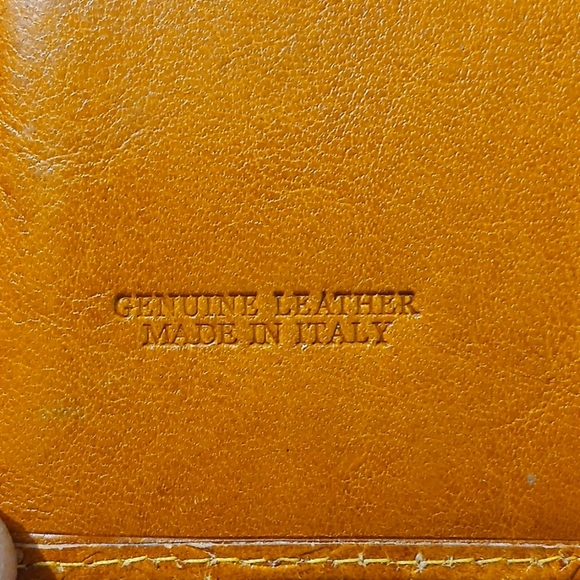 Valentina Wallet - Picture 9 of 12